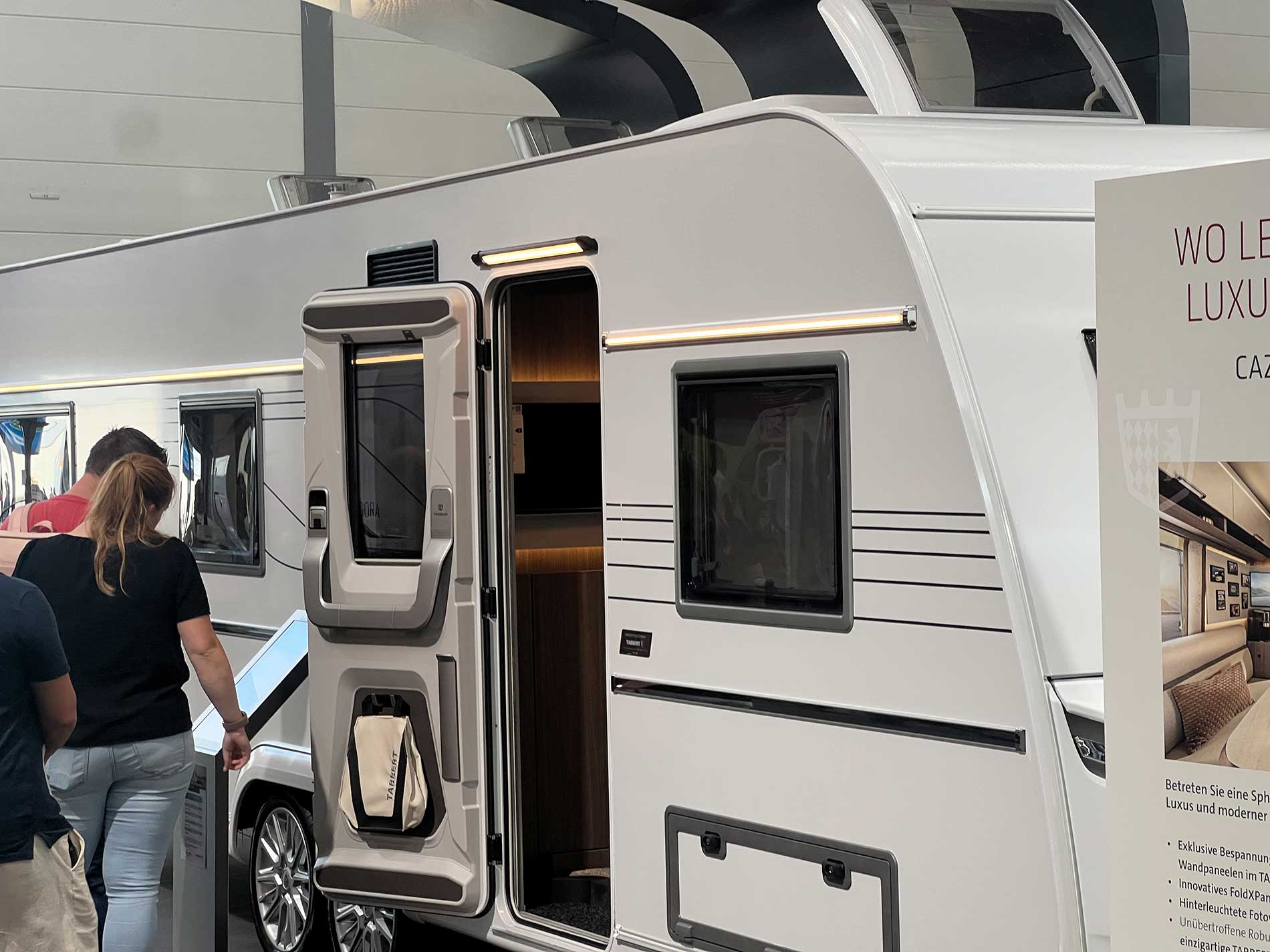 Caravan Salon 2025 — Küche & Wohnbereich